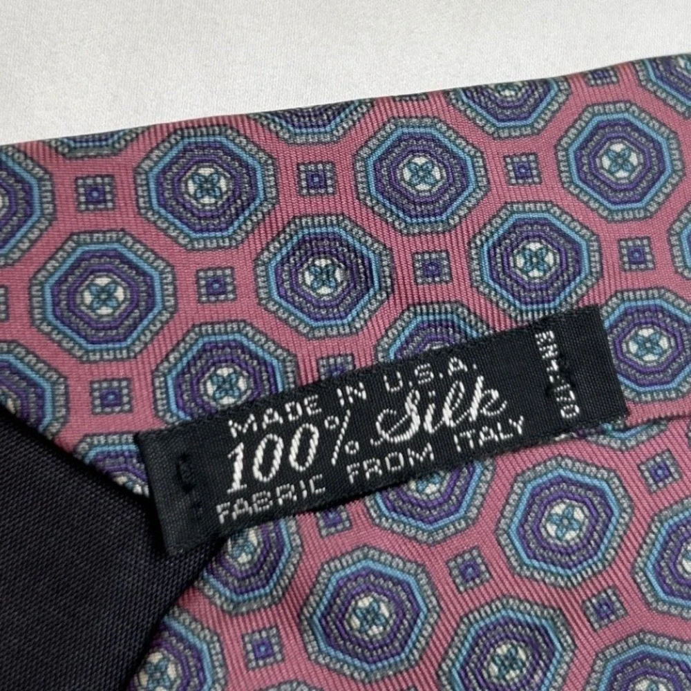 Van Heusen Men 417 Geometric Medallion Silk Necktie 59